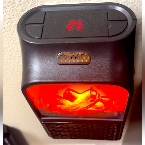 Flame Heater: “900 Watt/100V” Mini Electric Plug-In Wall Heater w/Remote Control - Picture 17 of 17